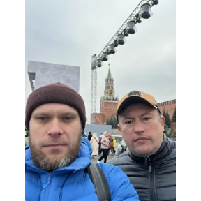Первый — стикер для MAX