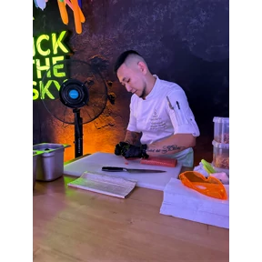 FRESHSOUND — стикер для MAX