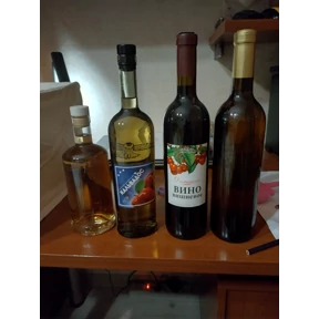 Мы — стикер для MAX