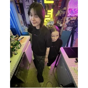 Хотпотик — стикер для MAX