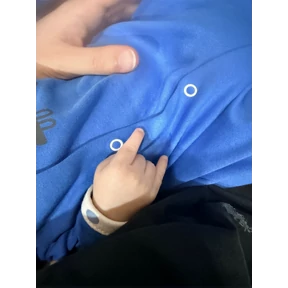 Эмир — стикер для MAX
