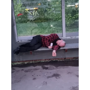КБ — стикер для MAX