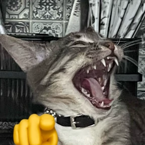 юджикс — стикер для MAX