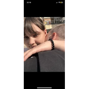 lovve — стикер для MAX