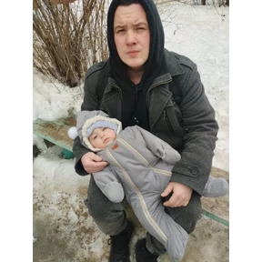 Макарундель — стикер для MAX