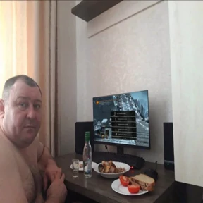 РОЖИ СМЕШНЫЕ — стикер для MAX