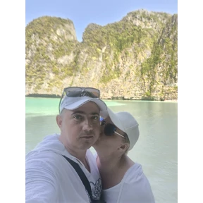 Tai — стикер для MAX