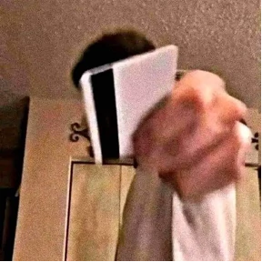 Стикер