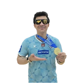 Футбол — стикер для MAX