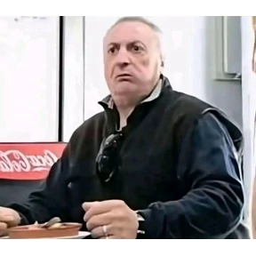 Жиза — стикер для MAX