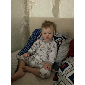 Паша — стикер для MAX