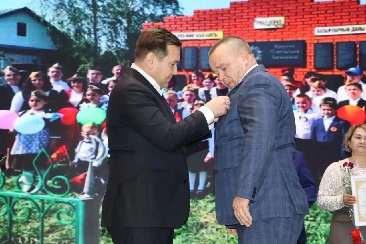 Глава Апастовского района