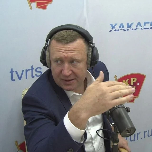 Дмитрий Бученик — канал в мессенджере MAX