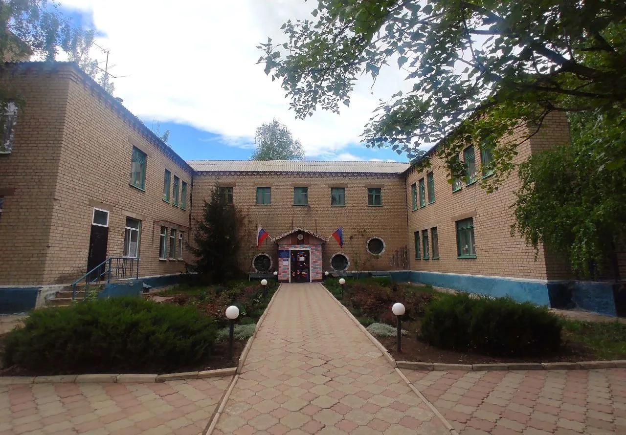 ГБДОУ ЛНР "Краснодонский д/с комбинированного вида N2 "Акварель"