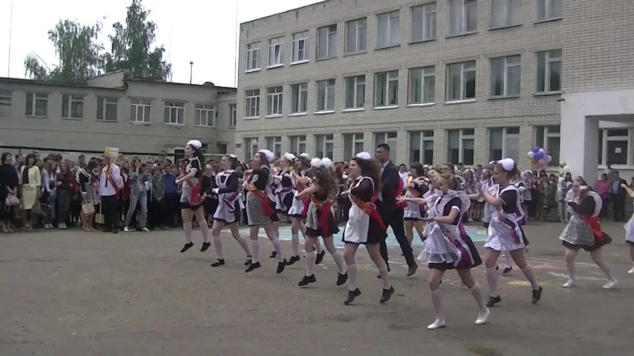 МАОУ СШ № 3 Ильиногорск Володарский округ