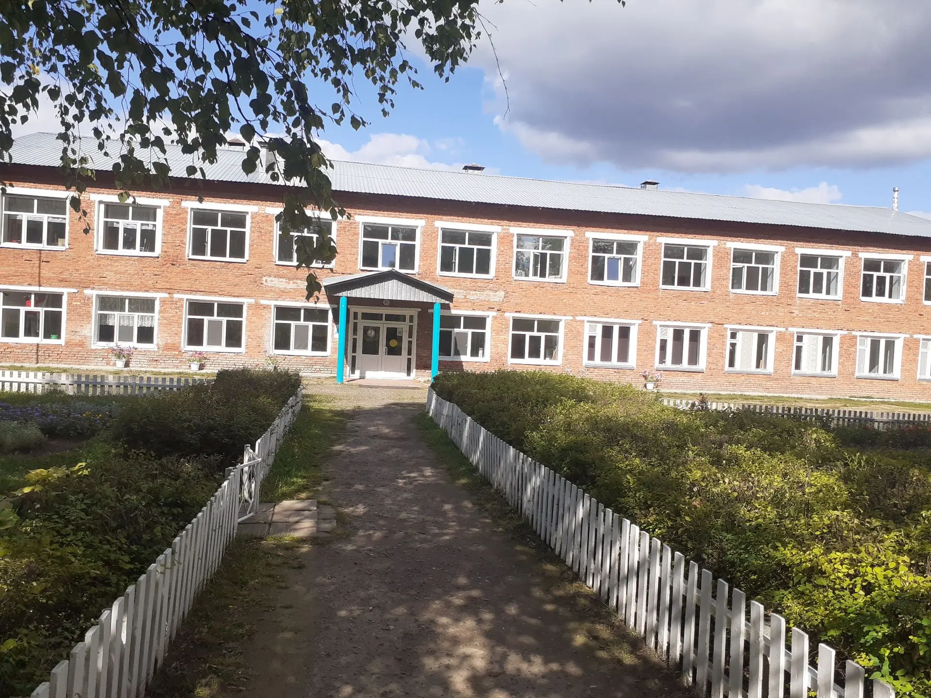 Дмитрошурская средняя общеобразовательная школа