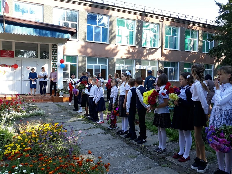 ВЯТКИНСКАЯ СОШ - общаемся и учимся!