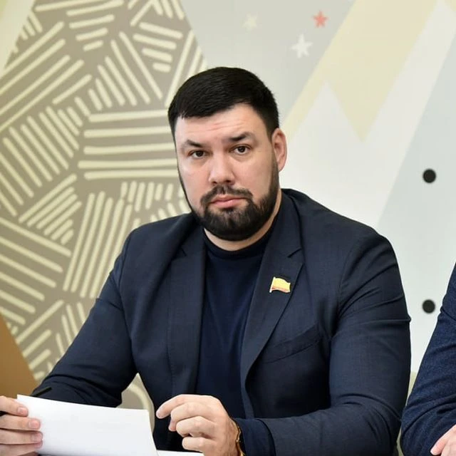 Роман Алексеев — канал в мессенджере MAX