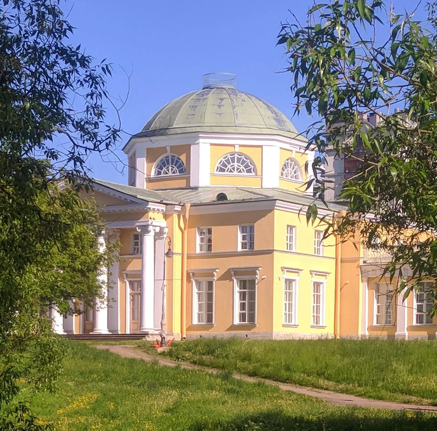 СПб ГБУ ДО "СПб ДХШ "Александрино"