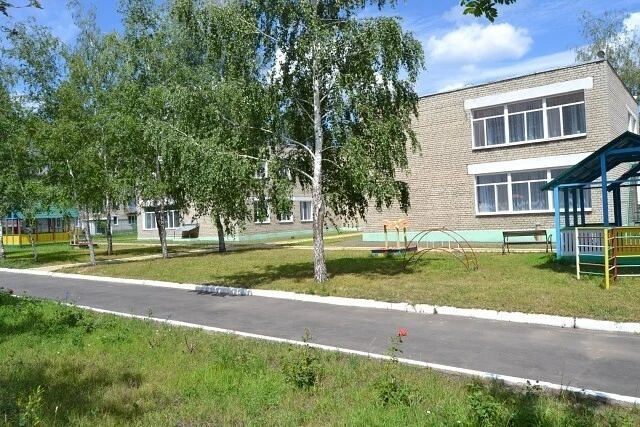 ГБДОУ ЛНР"Ясеновский ясли-сад комбинированного вида "Родничок"