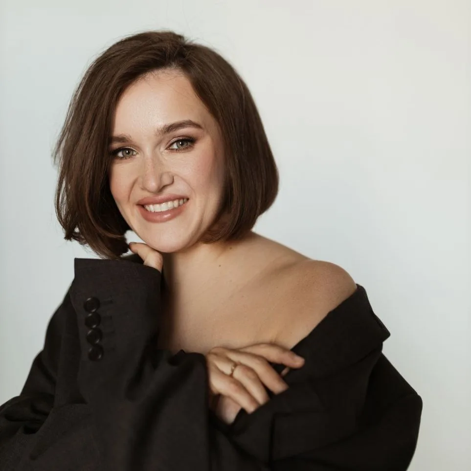 KAMILAIRINA «Интеллектуальный стиль»