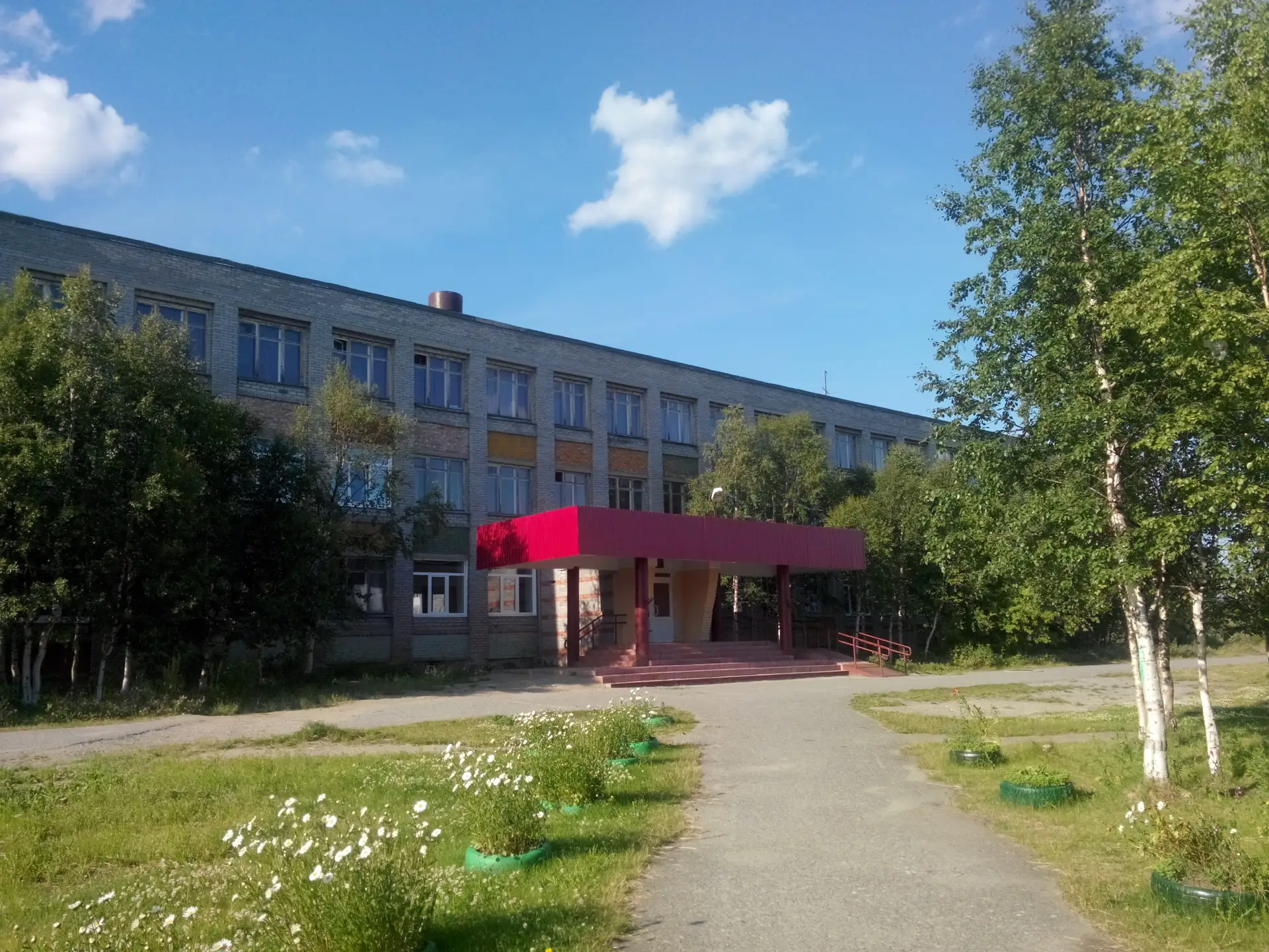 ЛОВОЗЕРСКАЯ ШКОЛА