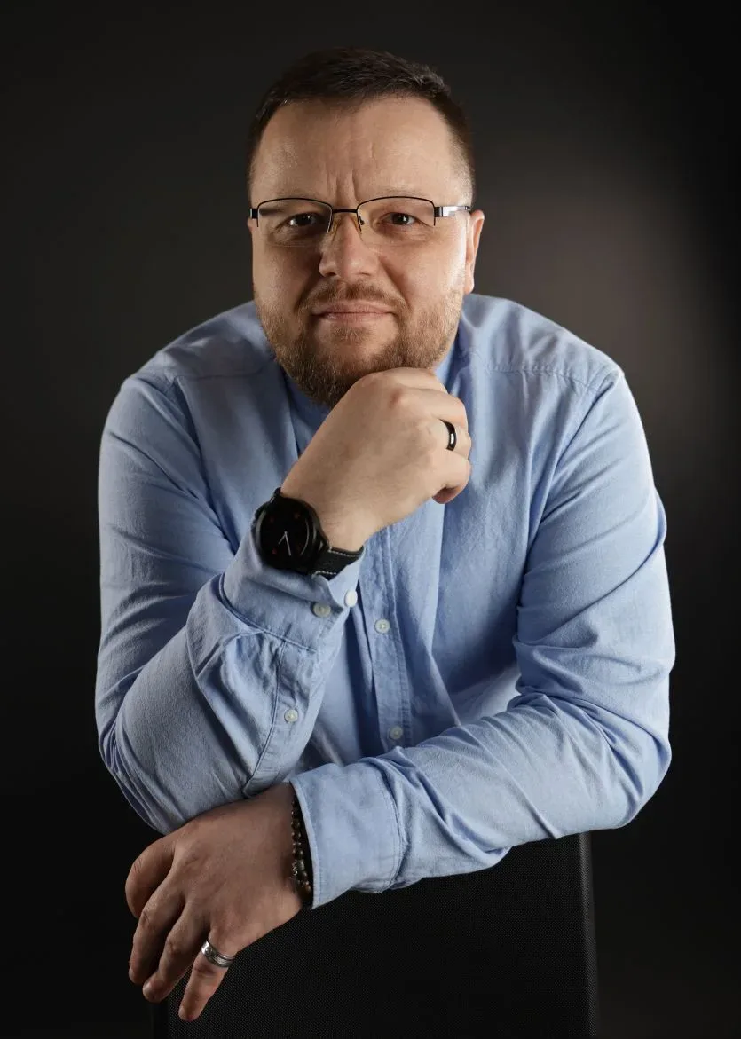 Семейный психолог Денис Габовски — канал в мессенджере MAX