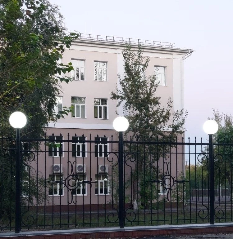 МОУ "Гимназия № 75 имени Д.М. Карбышева"