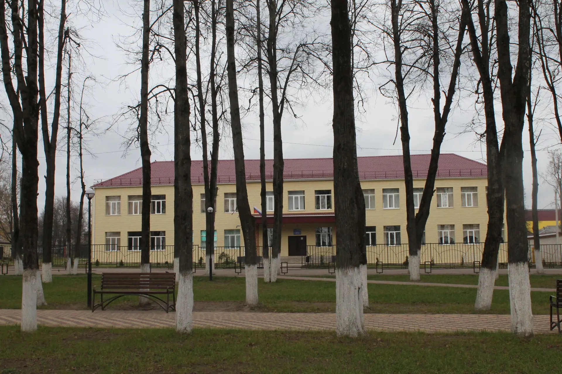 МКОУ "СОШ №2" им. генерала армии В.И. Исакова