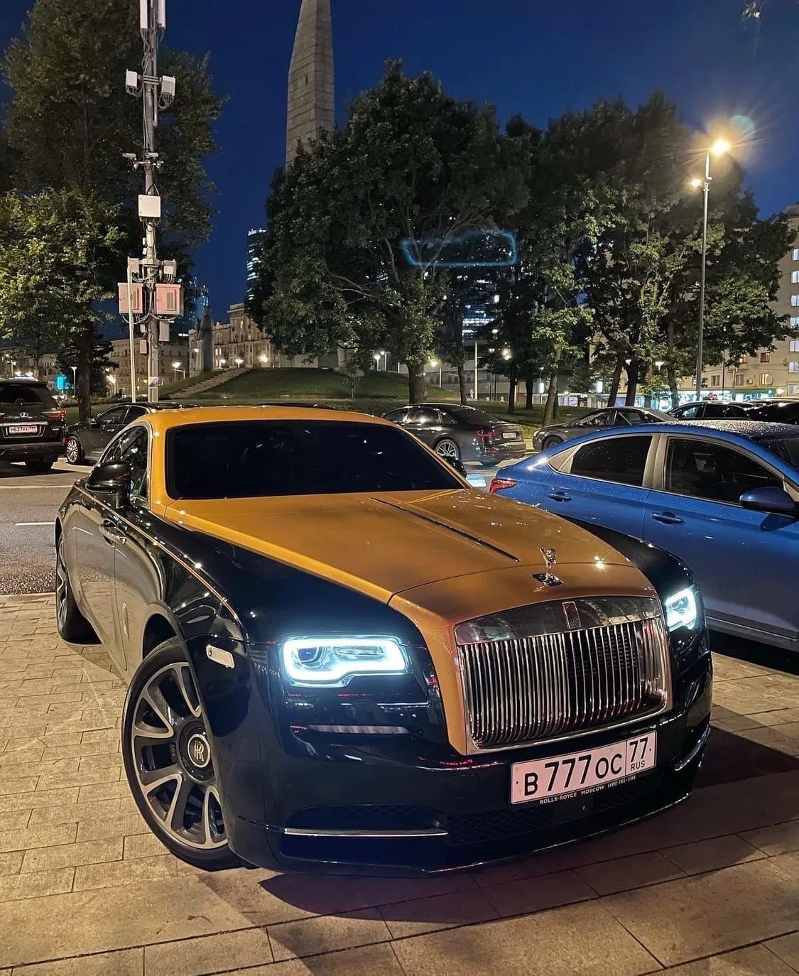 ✅ Auto | Крутые машины BMW Mercedes Audi 🚗 — канал в мессенджере MAX