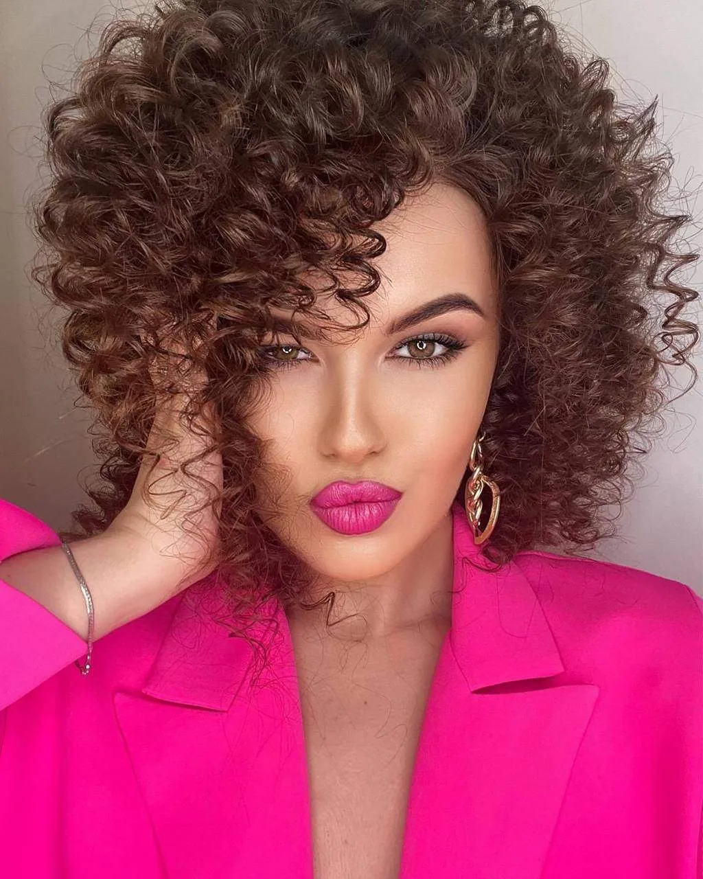 Модные стрижки и прически