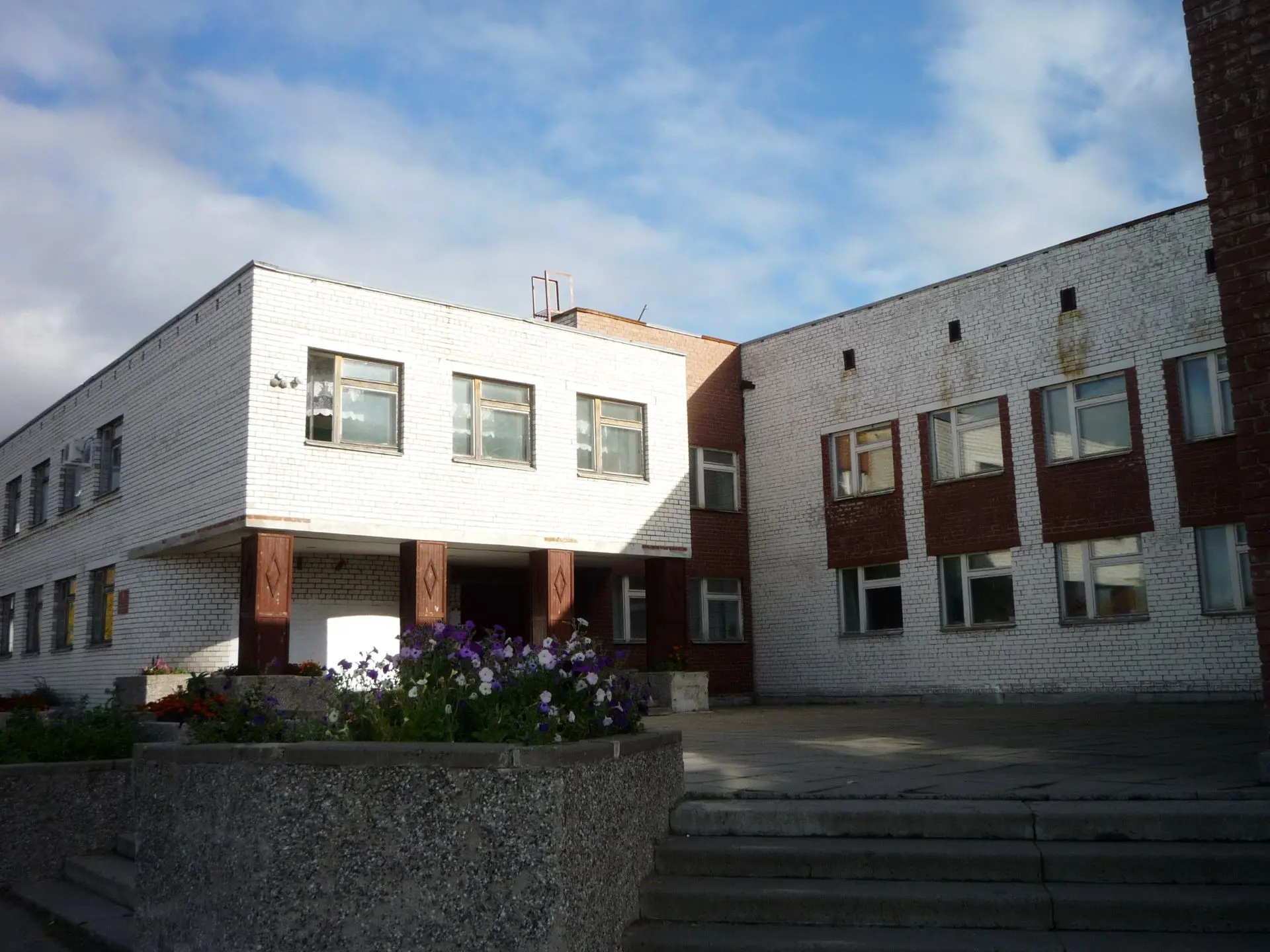 МБОУ "Талажская средняя школа"