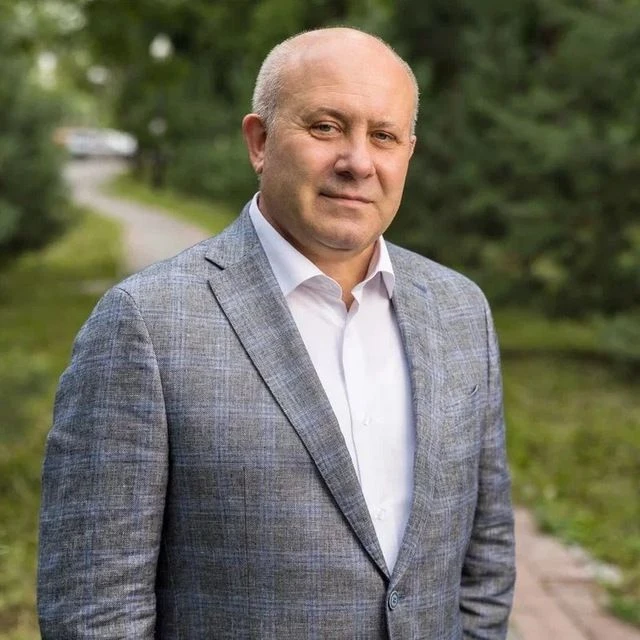 Сергей Кравчук — канал в мессенджере MAX