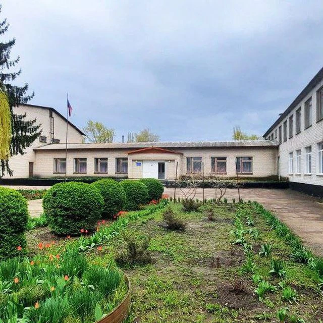 ГБОУ ЛНР "УВК "Гречишкинская школа"