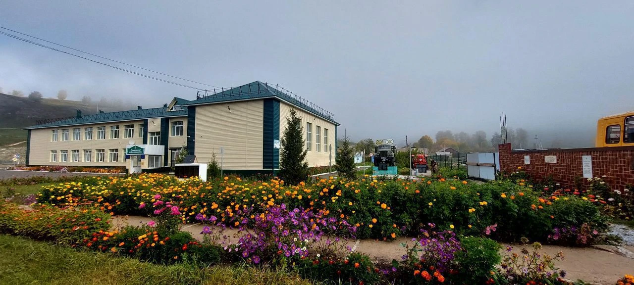 Иҫке Монасип мәктәбе