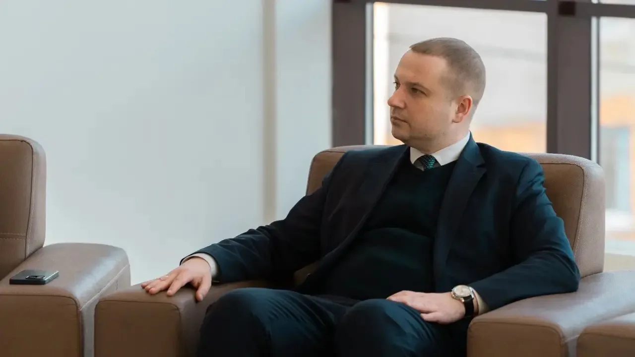 Кирилл Гуров — канал в мессенджере MAX