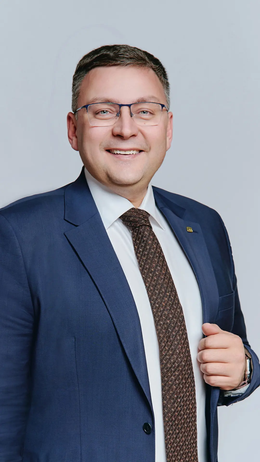 СЕРИКОВ: от первого лица — канал в мессенджере MAX