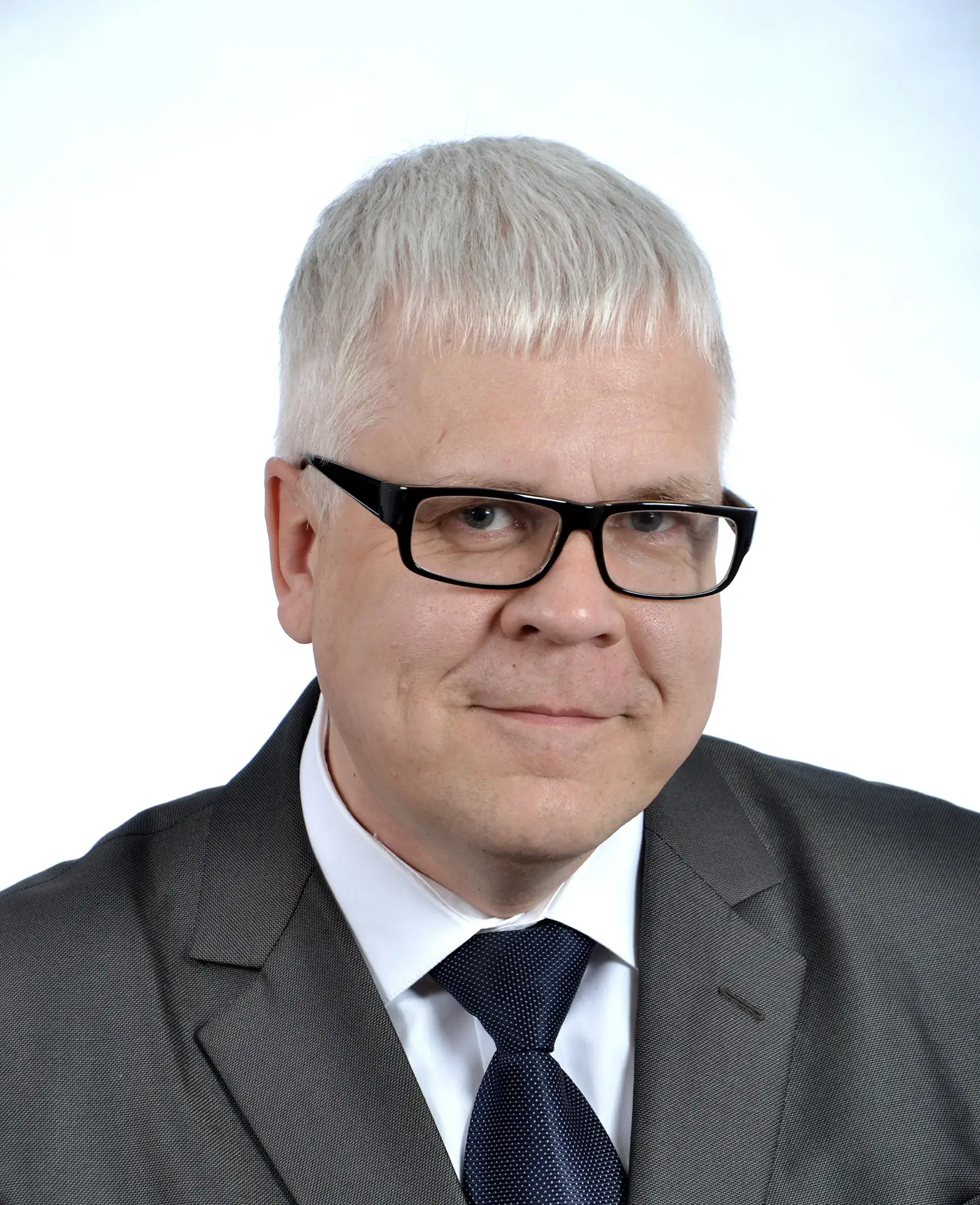 Иван Тихонов