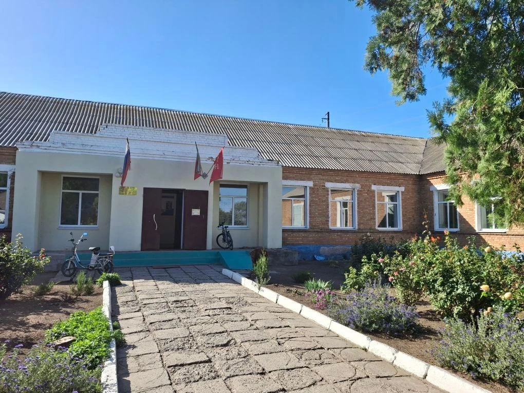 ГБУ ОО ЗО "Великознаменская СОШ 3" Каменско-Днепровского района