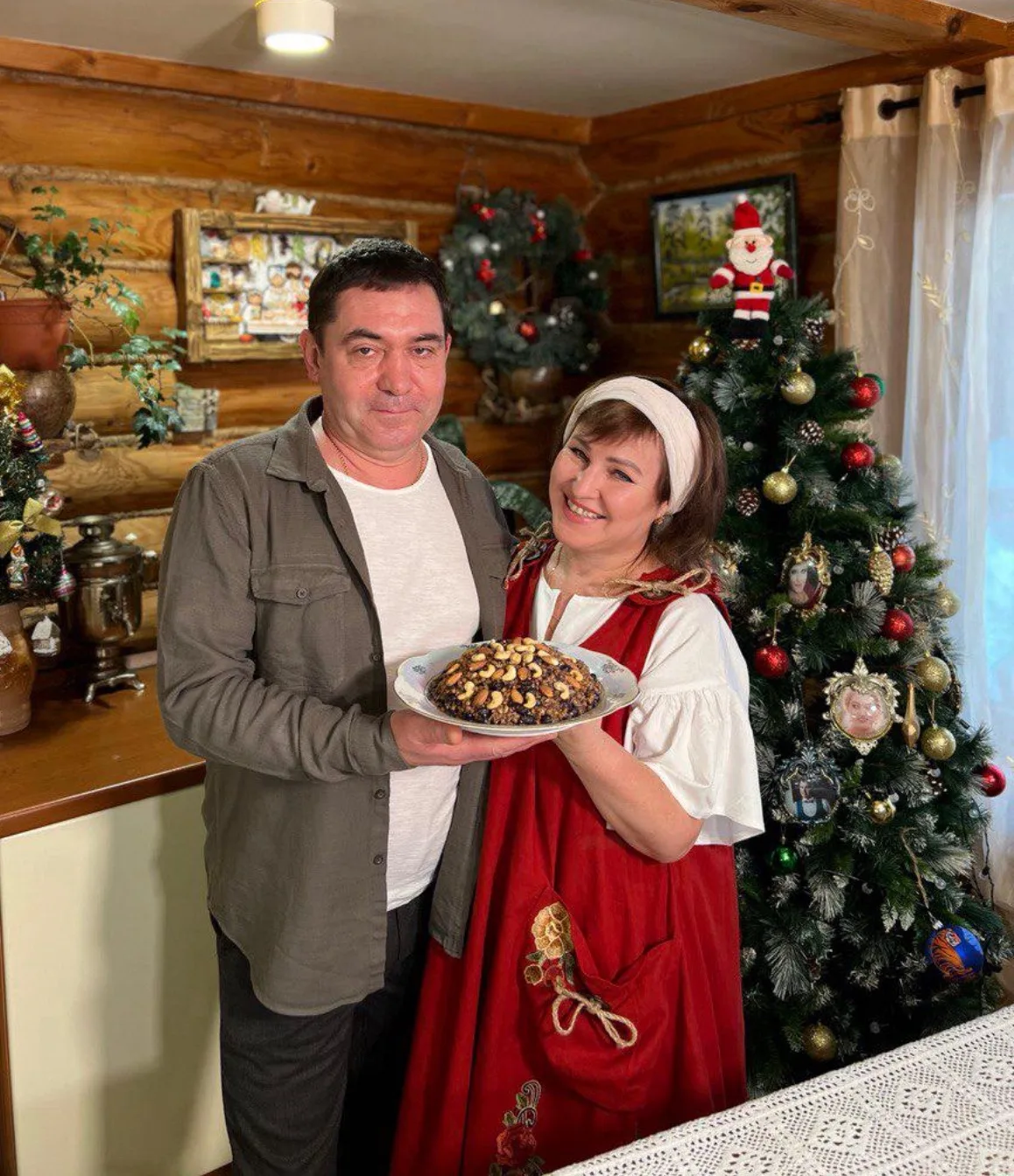 ДОМ РУСТАЕВЫХ