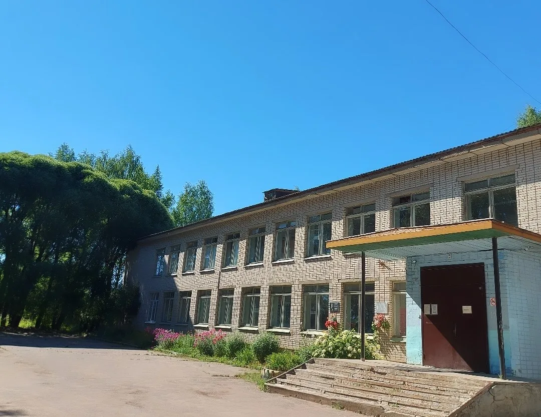 МБОУ ВМО "Семенковская основная школа имени С. В. Солодягина"