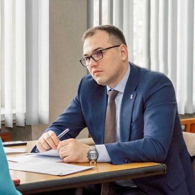 Олег Медведев — канал в мессенджере MAX