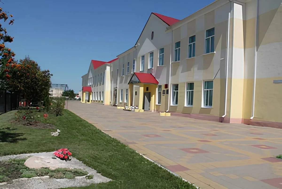 Первая Томаровская школа