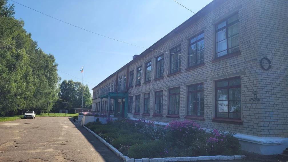 МОБУ "Азановская СОШ"