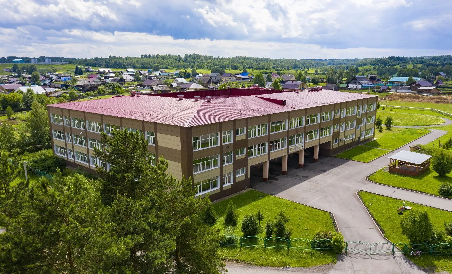 МБОУ "Крапивинская средняя общеобразовательная школа"