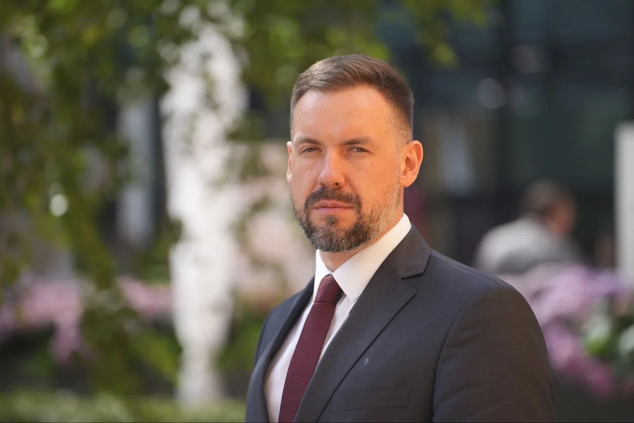 Корабельников Онлайн