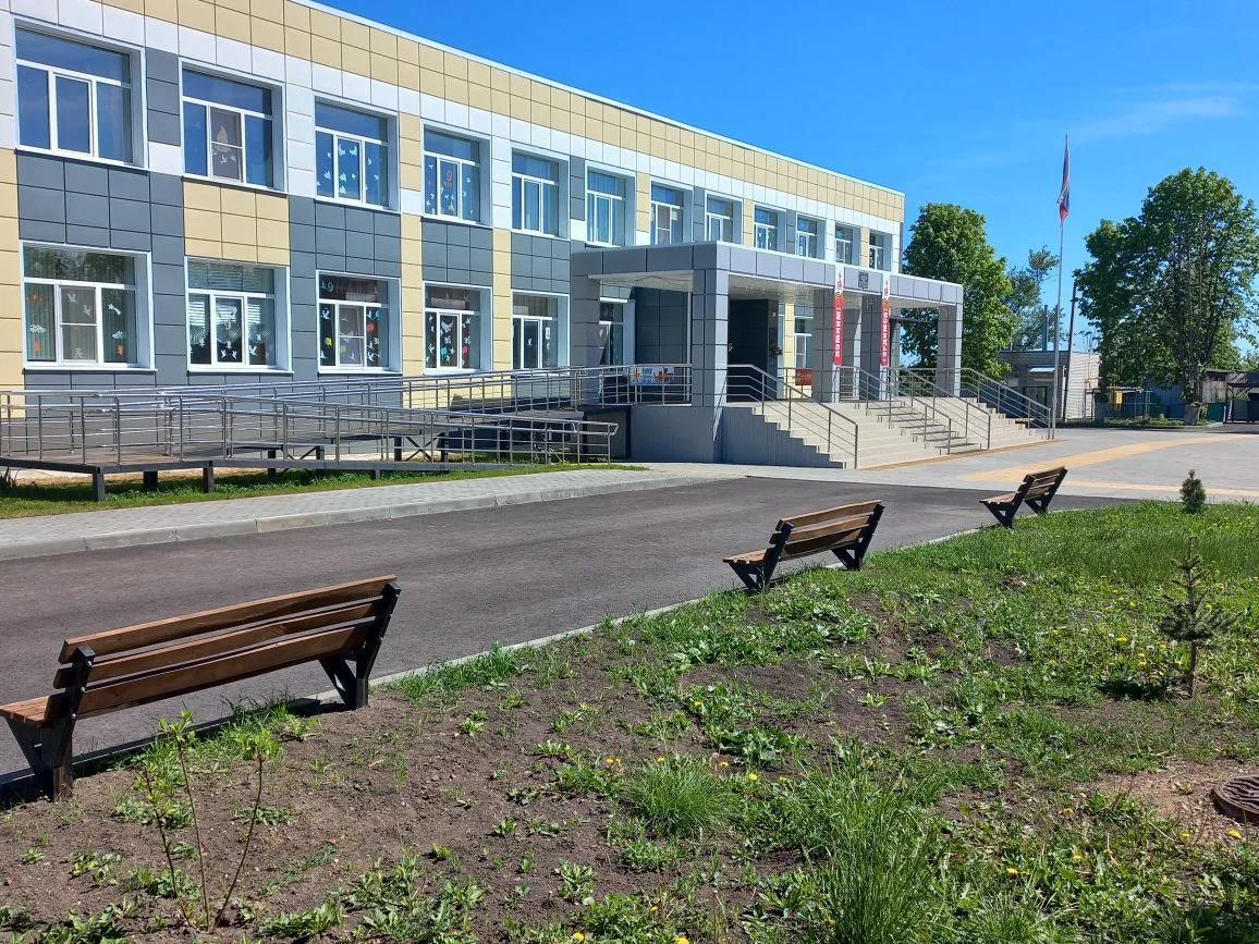 МКОУ "Волжанская средняя общеобразовательная школа имени Героя Социалистического Труда Василия Михайловича Репринцева " Советского района Курской области