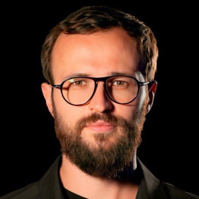 Михаил Гребенюк тут не глючит