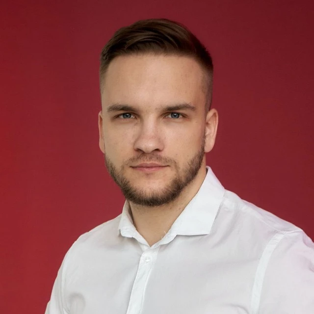 Артем Мазур