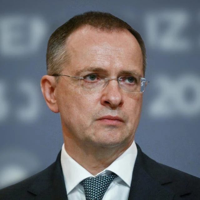 Владимир Мединский — канал в мессенджере MAX